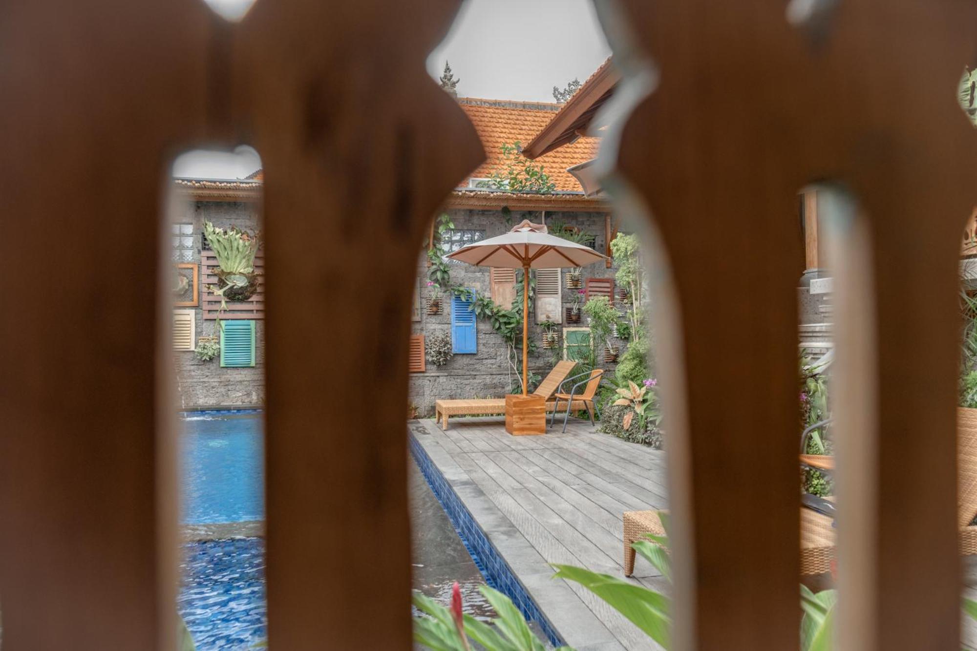 Taman Prabhawa Hotel สุขาวาตี ภายนอก รูปภาพ